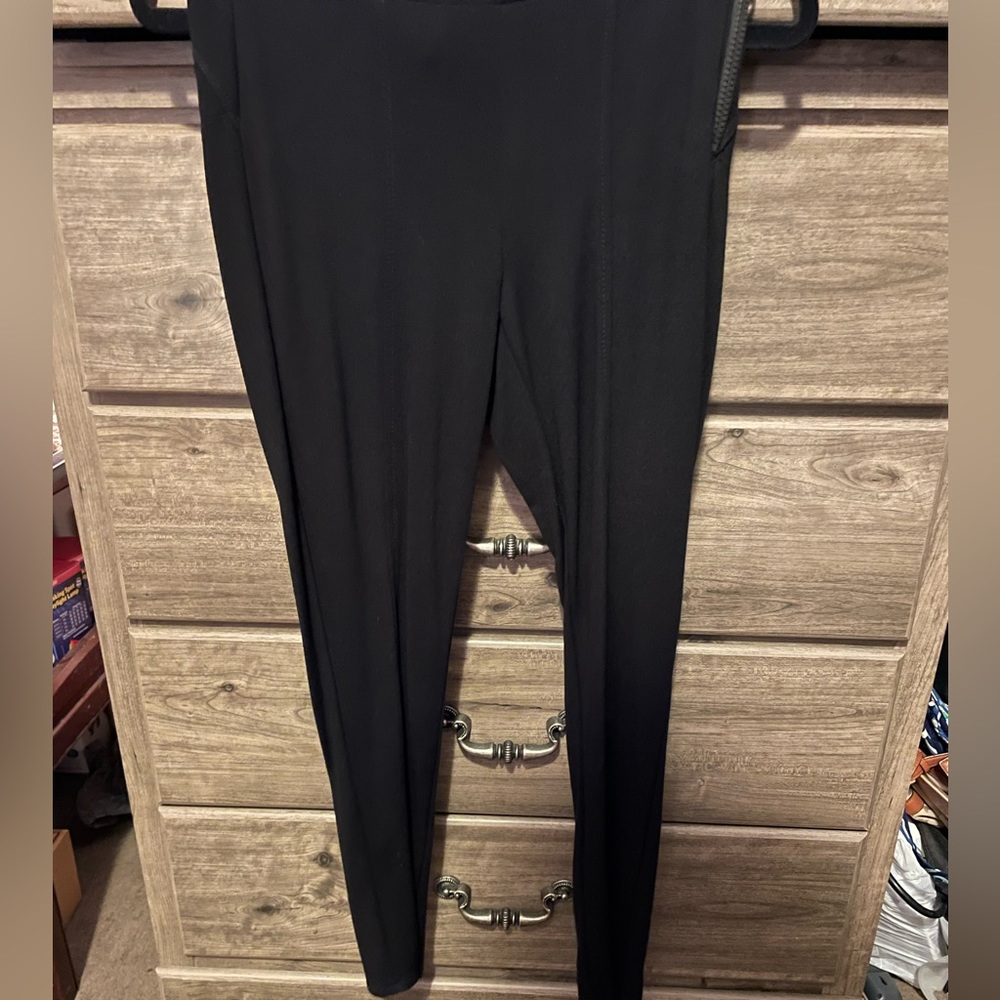 Rewind Leggings size medium